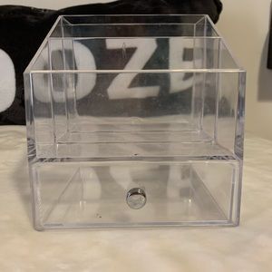 Clear organizer
